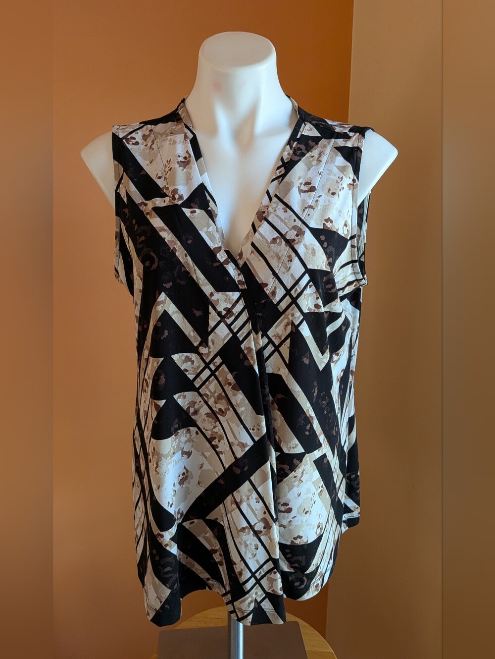 Bundles  Of 7 Mixed Floral & Patterned Women's Tops - Black, White, Pink, Purpl